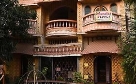 Monalisa Lodge
